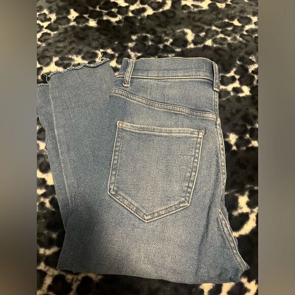 Super High-Waisted Medium Wash Double Button Skinny Jeans - Picture 5 of 8